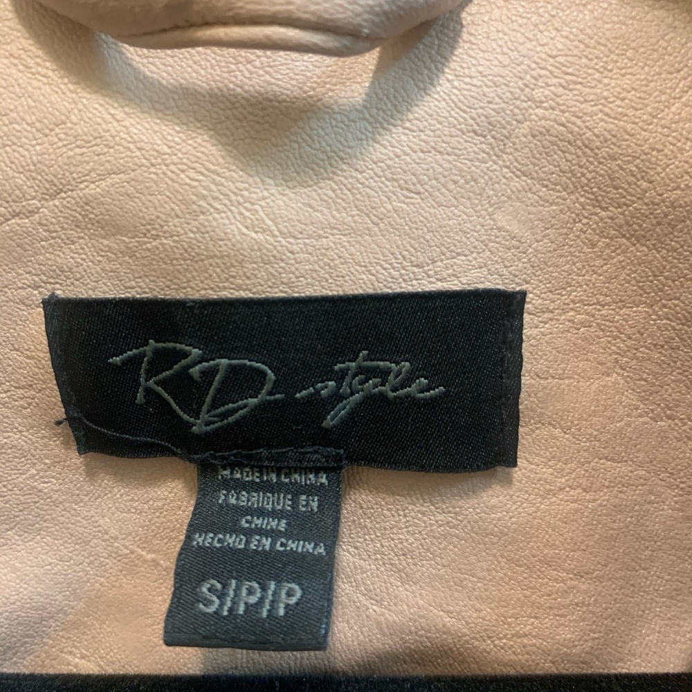 Jacket - Picture 4 of 4